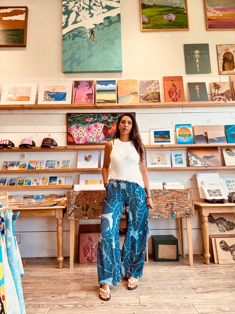 Women’s Pants in Kalo Blues