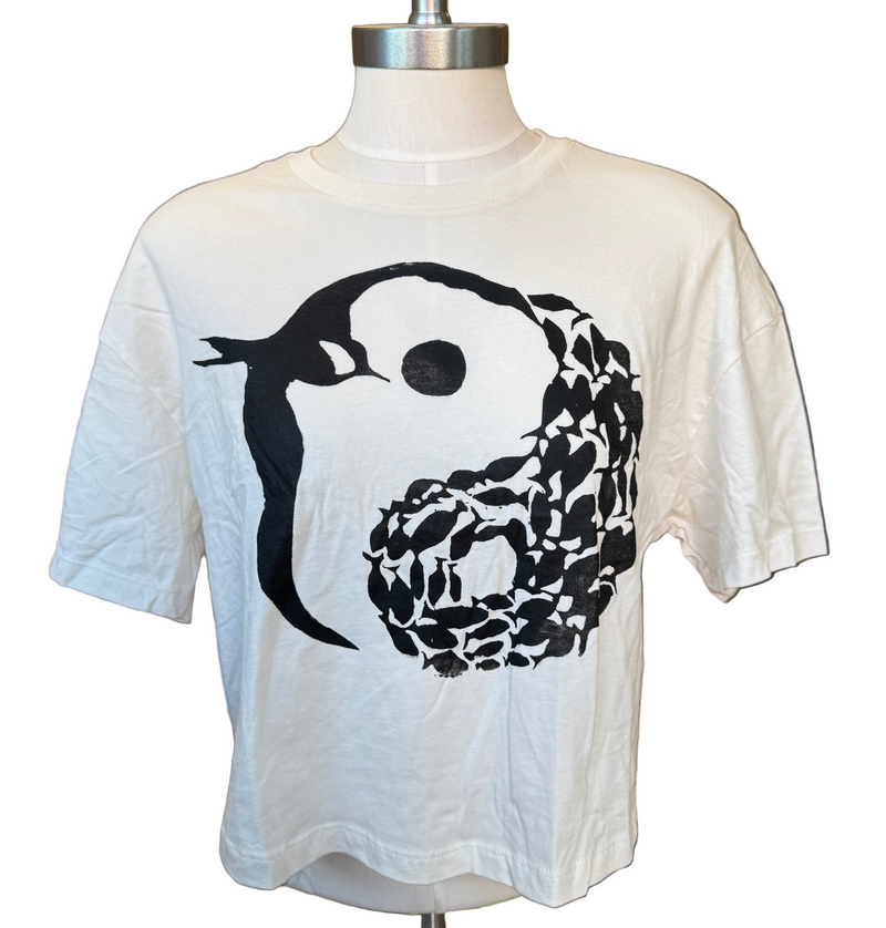 Womenʻs Cropped Tee in Circle of Life