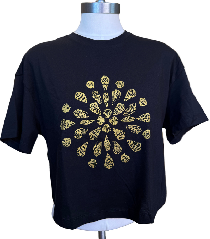 Womenʻs Cropped Tee in Shell Lover