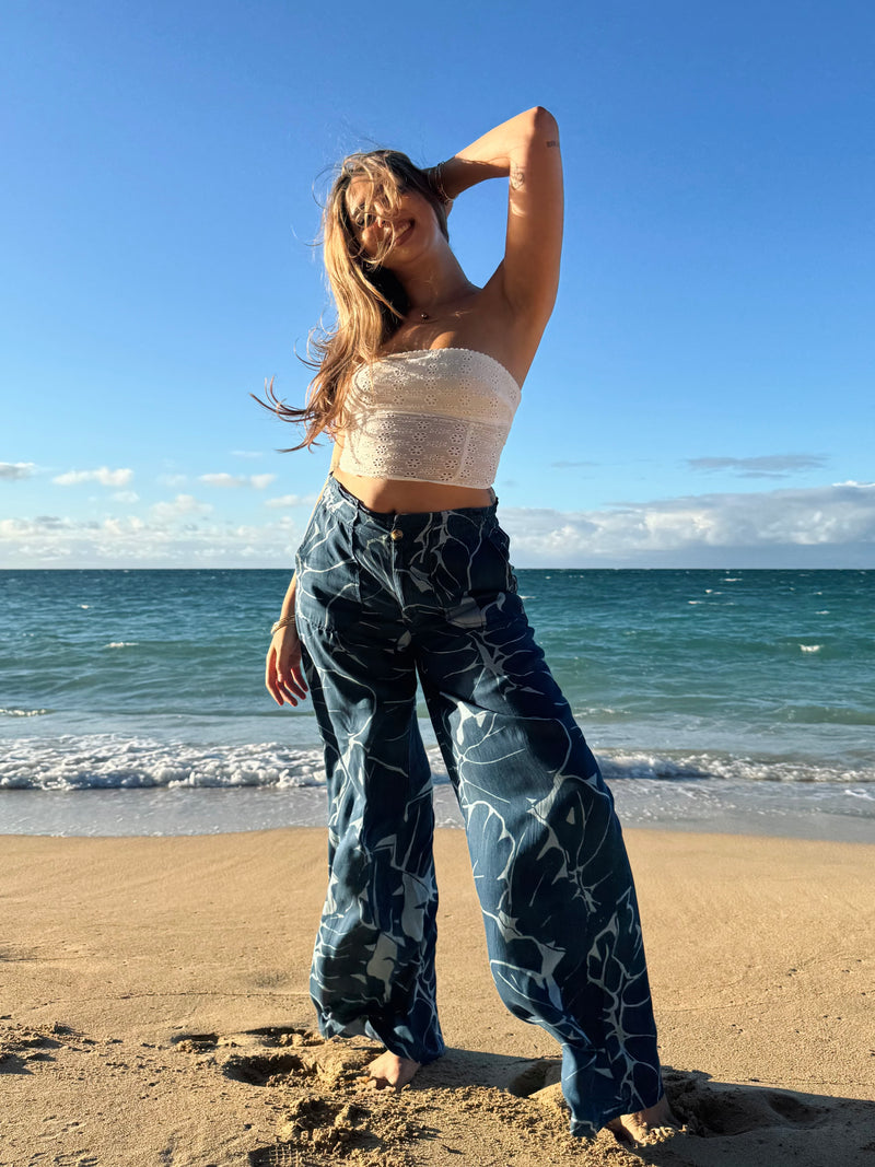 Women’s Pants in Kalo Blues